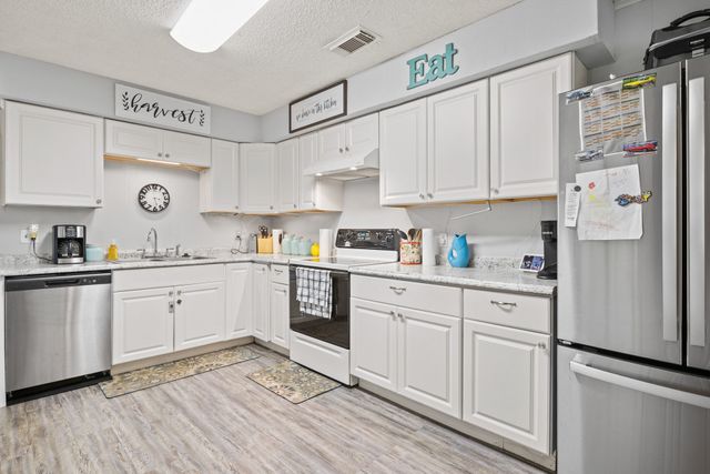 112 Priscilla Lane, Lone Star, TX 75668