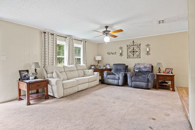 112 Priscilla Lane, Lone Star, TX 75668