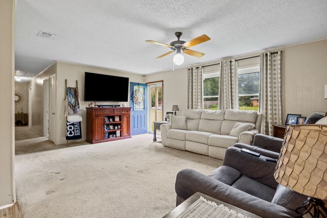 112 Priscilla Lane, Lone Star, TX 75668