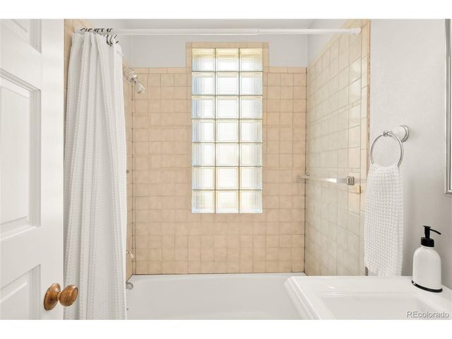 4036 Wyandot St, Denver, CO 80211