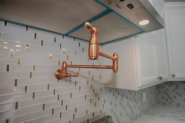 13235 Rampchester Lane, Houston, TX 77015