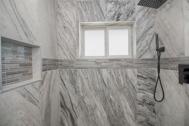 13235 Rampchester Lane, Houston, TX 77015