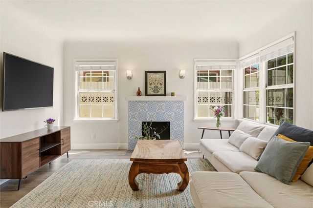 2048 Golden, Long Beach, CA 90806