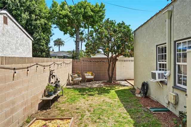 2048 Golden, Long Beach, CA 90806