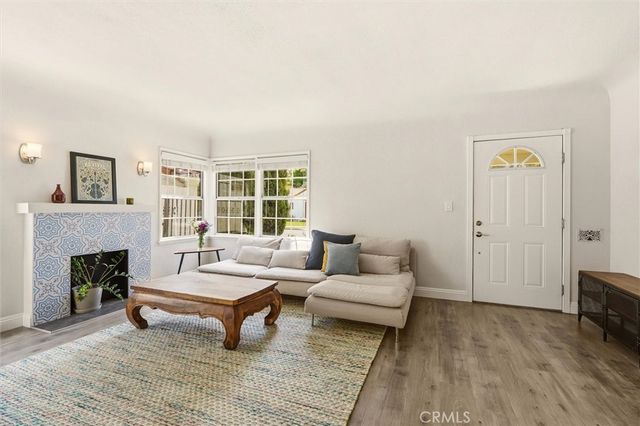 2048 Golden, Long Beach, CA 90806