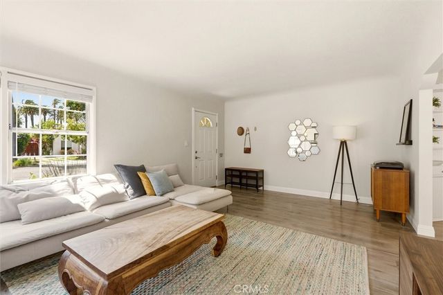 2048 Golden, Long Beach, CA 90806