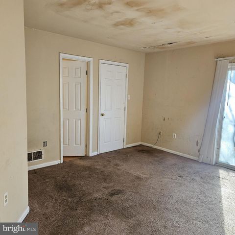 213 BELLWETHER CT, Newark, DE 19702