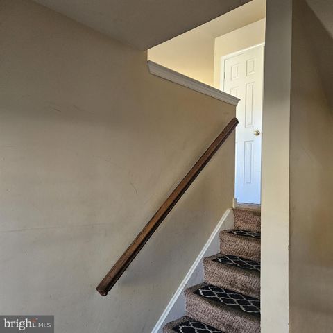 213 BELLWETHER CT, Newark, DE 19702