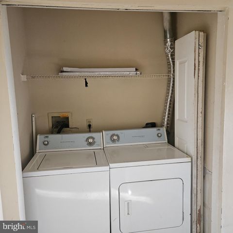 213 BELLWETHER CT, Newark, DE 19702