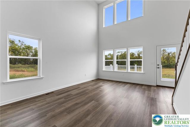 111 Timber Trail 53, Palmer Twp, PA 18045