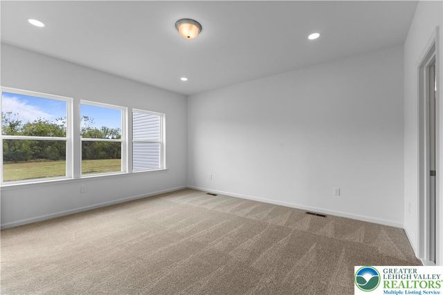 111 Timber Trail 53, Palmer Twp, PA 18045