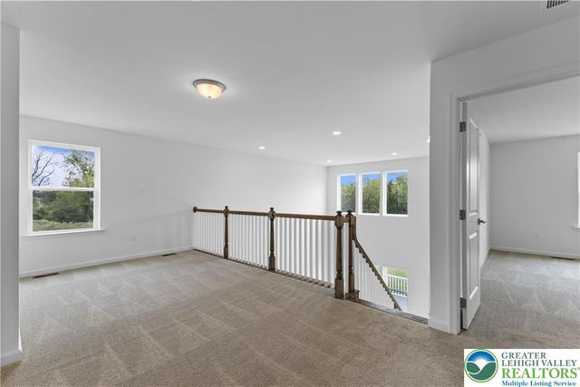 111 Timber Trail 53, Palmer Twp, PA 18045