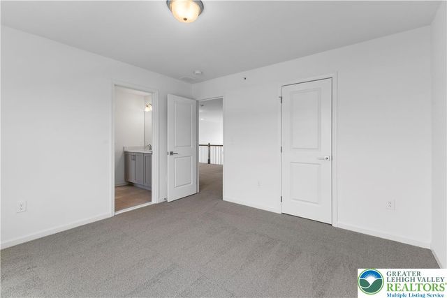 111 Timber Trail 53, Palmer Twp, PA 18045