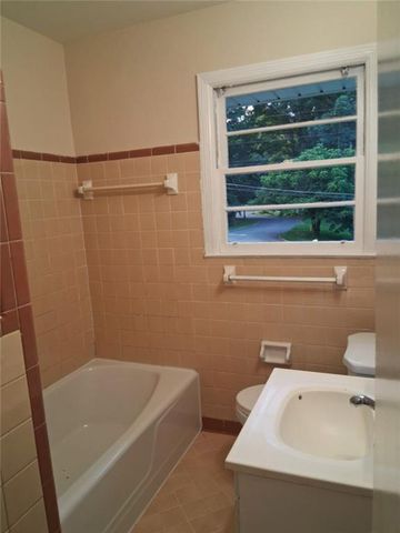 1915 Wee Kirk Road SE, Atlanta, GA 30316