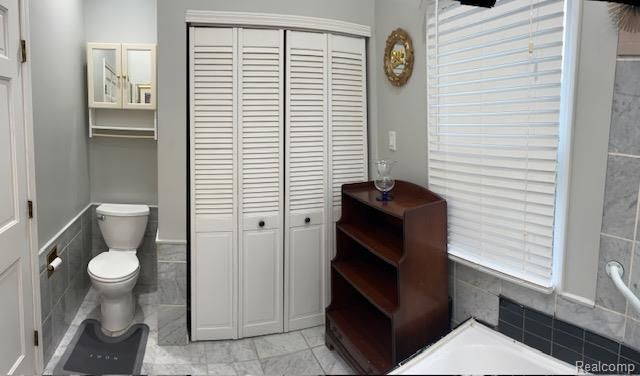 89 Muir Road, Grosse Pointe, MI 48236