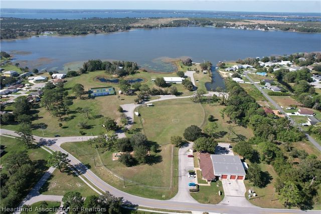 304 Stephen Drive, Lake Placid, FL 33852