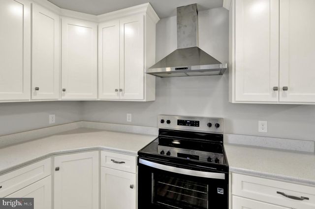 020 ROLLING MEADOW ROAD, Lebanon, PA 17046