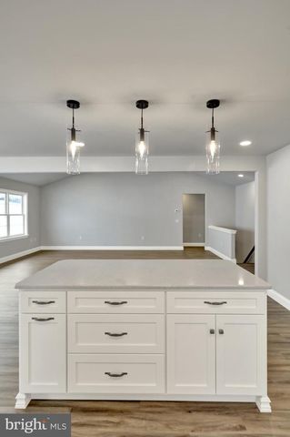 020 ROLLING MEADOW ROAD, Lebanon, PA 17046