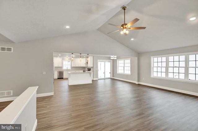 020 ROLLING MEADOW ROAD, Lebanon, PA 17046