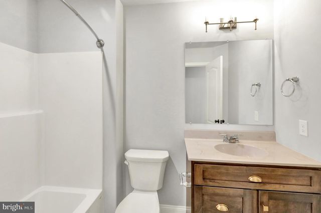 020 ROLLING MEADOW ROAD, Lebanon, PA 17046