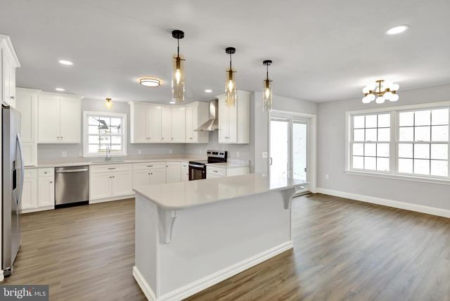 020 ROLLING MEADOW ROAD, Lebanon, PA 17046