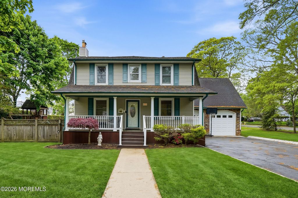 420 Wells Avenue, Oakhurst, NJ 07755