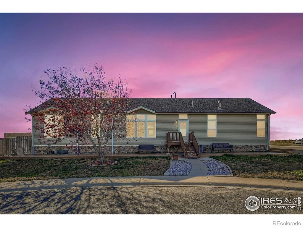 245 W Crawford Avenue, Keenesburg, CO 80643