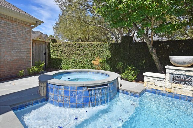 1710 Oyster Point Drive, Sugar Land, TX 77478