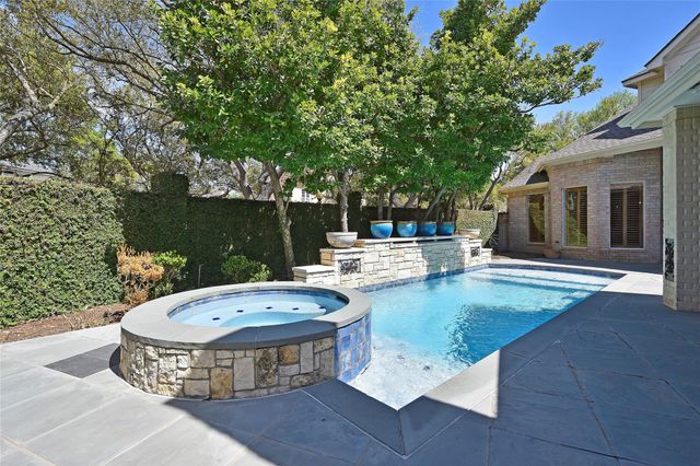 1710 Oyster Point Drive, Sugar Land, TX 77478