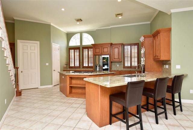 1710 Oyster Point Drive, Sugar Land, TX 77478