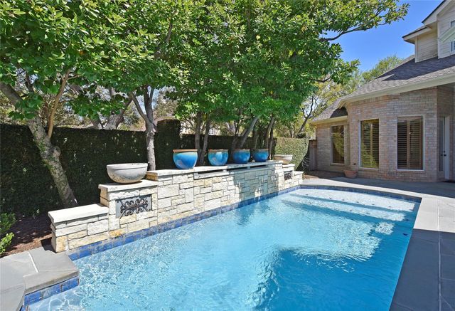 1710 Oyster Point Drive, Sugar Land, TX 77478