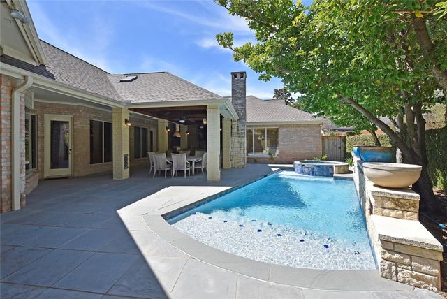 1710 Oyster Point Drive, Sugar Land, TX 77478