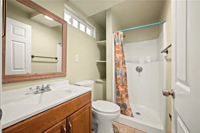 818 W 65th, Los Angeles, CA 90044