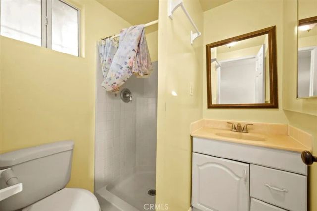 818 W 65th, Los Angeles, CA 90044