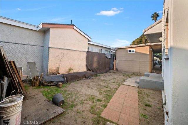 818 W 65th, Los Angeles, CA 90044