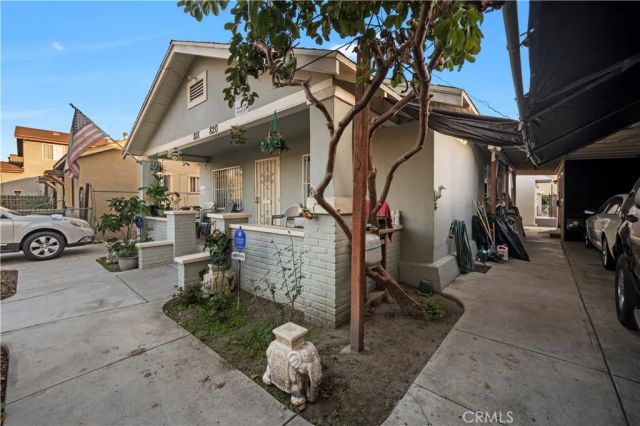 818 W 65th, Los Angeles, CA 90044