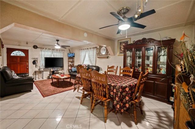 818 W 65th, Los Angeles, CA 90044