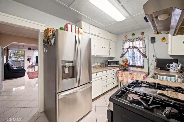 818 W 65th, Los Angeles, CA 90044