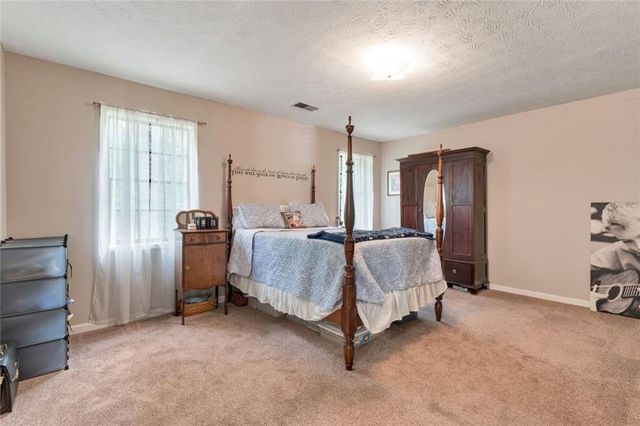 111 Omega Drive, Lawrenceville, GA 30044