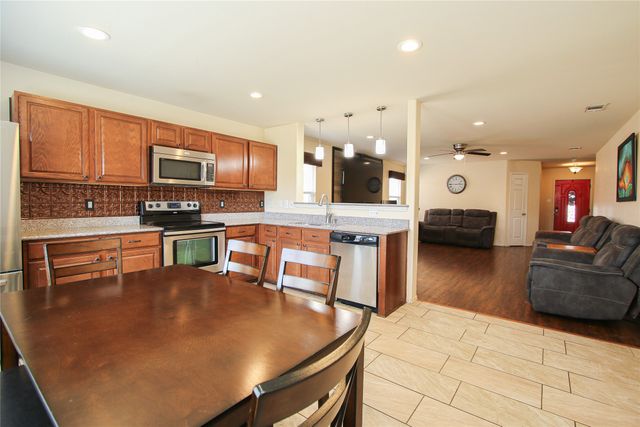 617 Blayke Street, Burleson, TX 76028