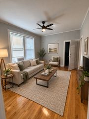 2607 W Iowa Street 1R, Chicago, IL 60622