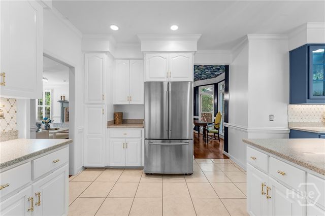 6 Cedar Point Drive, Savannah, GA 31405