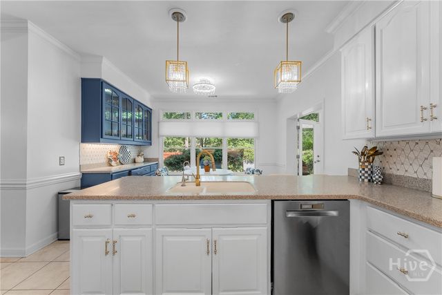 6 Cedar Point Drive, Savannah, GA 31405