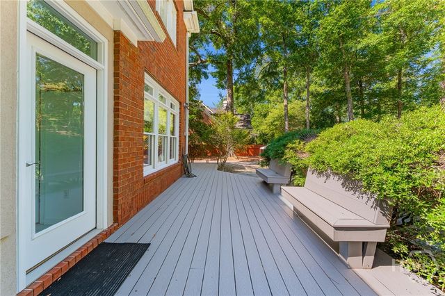 6 Cedar Point Drive, Savannah, GA 31405