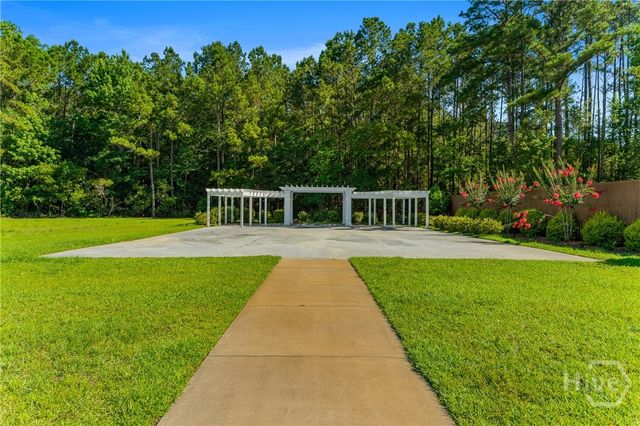 6 Cedar Point Drive, Savannah, GA 31405