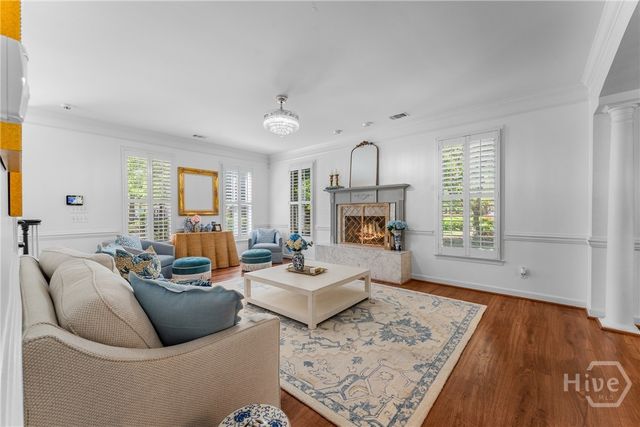 6 Cedar Point Drive, Savannah, GA 31405
