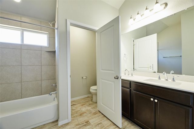 303 Trailside LN, Bastrop, TX 78602