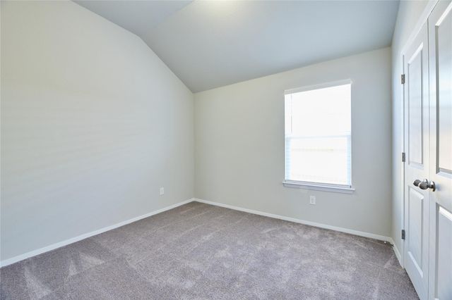 303 Trailside LN, Bastrop, TX 78602