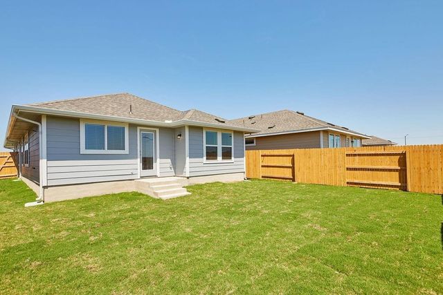 303 Trailside LN, Bastrop, TX 78602