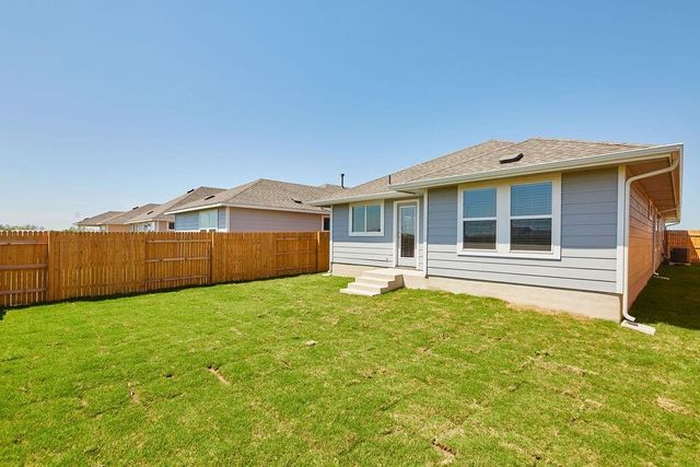 303 Trailside LN, Bastrop, TX 78602